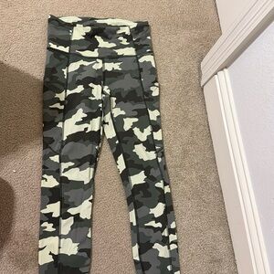 Camo Lulu leggings